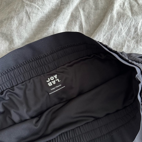 JoyLab Black Pleated Athletic Shorts - Picture 4 of 4